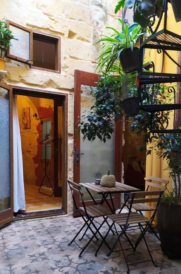 Fusion Homestay Accommodation Моста Екстериор снимка