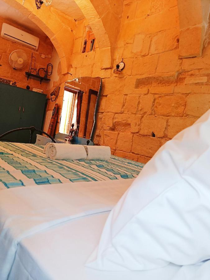 Fusion Homestay Accommodation Моста Екстериор снимка